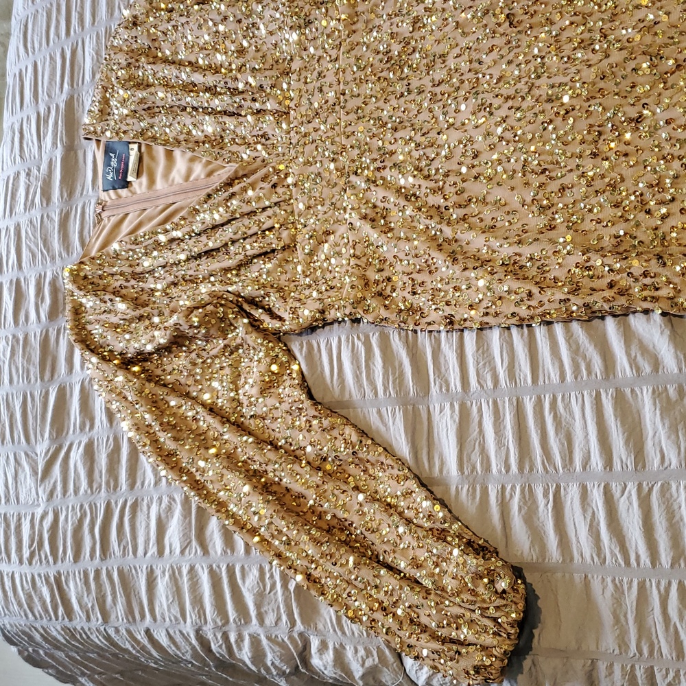 MacDuggal bronze Sequin gown Size 8 and 6 available new with tags - Picture 14 of 14